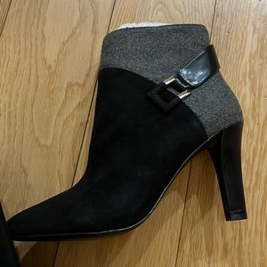 Black Tahari booties with heels